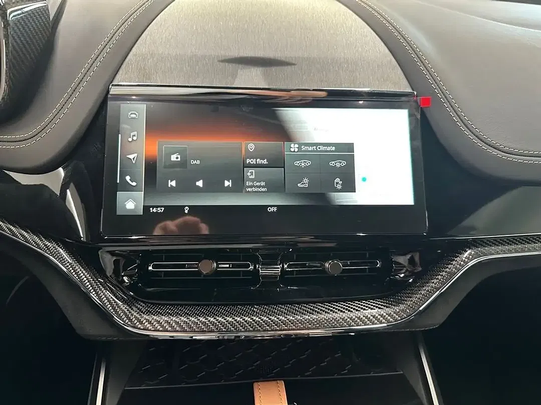 Aston Martin DBX S - Thumbnail 11