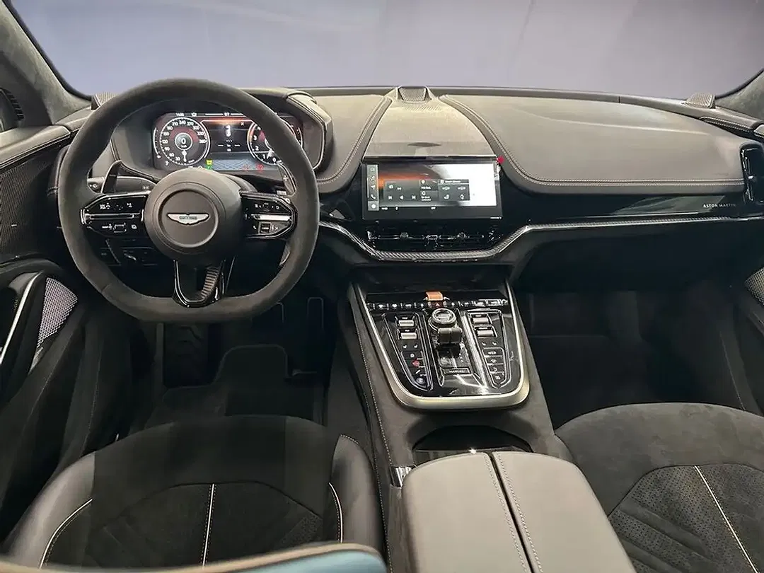 Aston Martin DBX S - Thumbnail 12