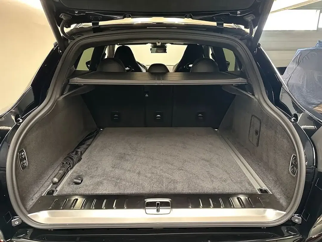 Aston Martin DBX S - foto 14