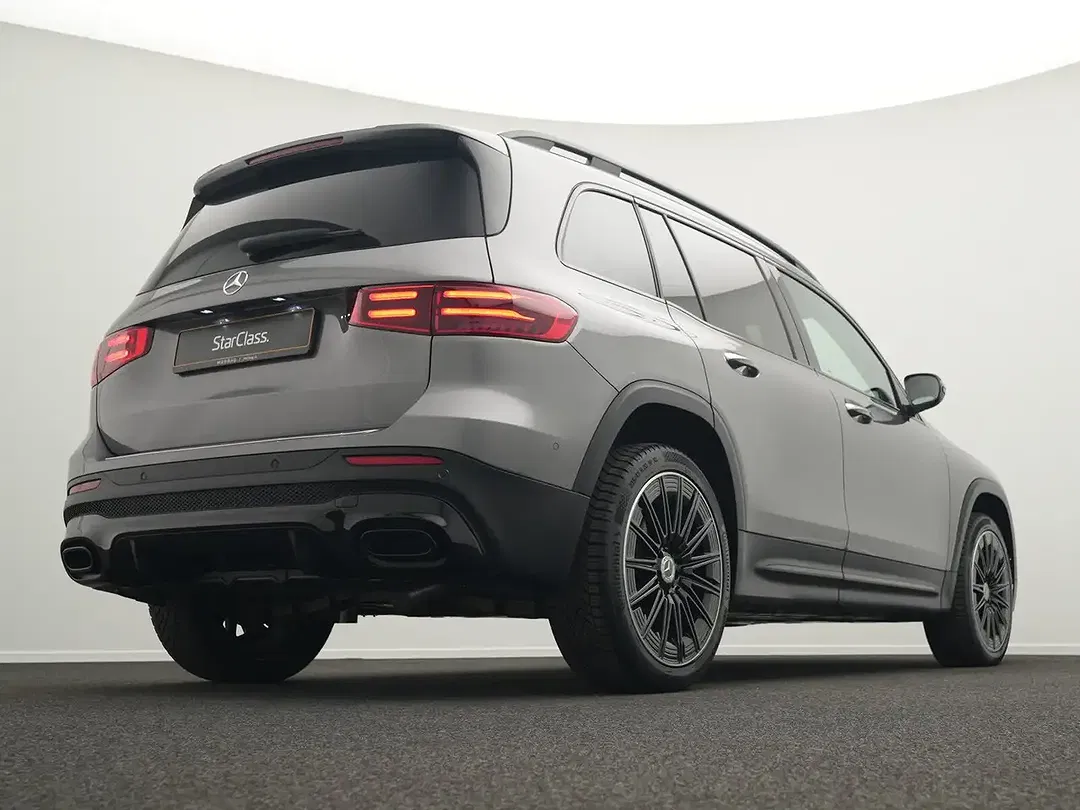 Mercedes-Benz GLB 200 Night AMG Line - Thumbnail 11