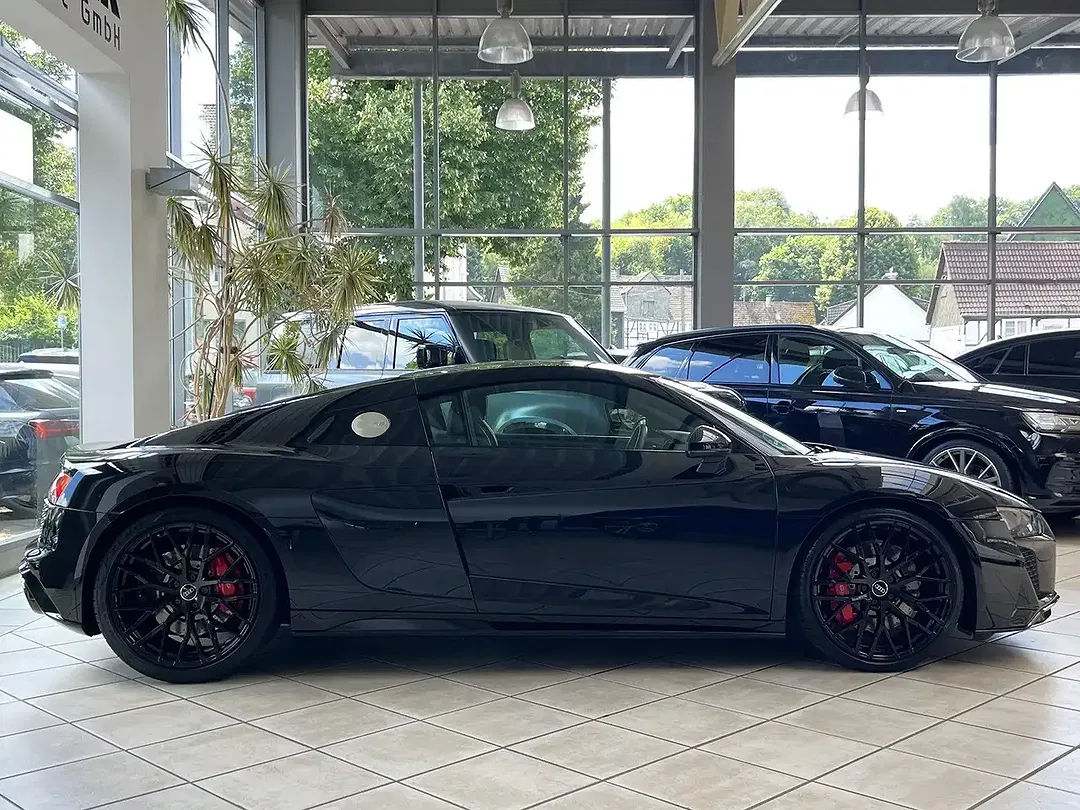 Audi R8 V10 - foto 2