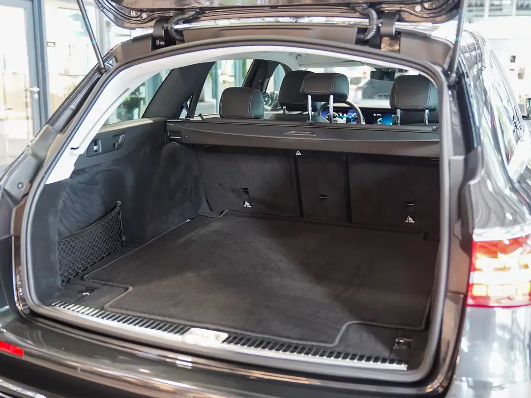 Mercedes-Benz E 220 Avantgarde - Thumbnail 12