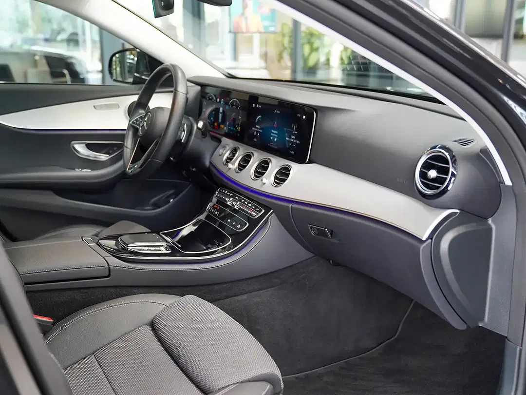 Mercedes-Benz E 220 Avantgarde - Thumbnail 7