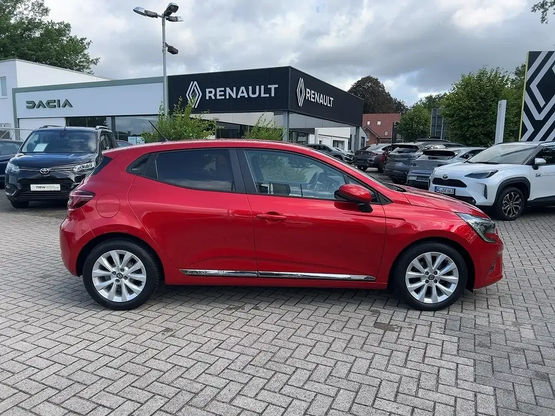 Renault Clio TCe Experience - Thumbnail 5