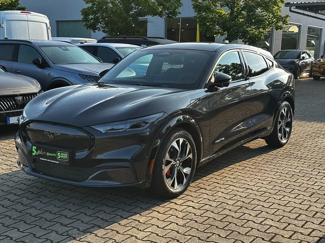 Ford Mustang Mach-E 4x4 - Afbeelding 1