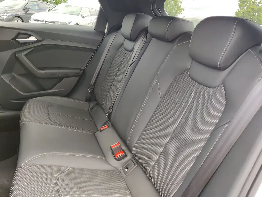 Audi A1 40 TFSI Sportback S line - Thumbnail 12