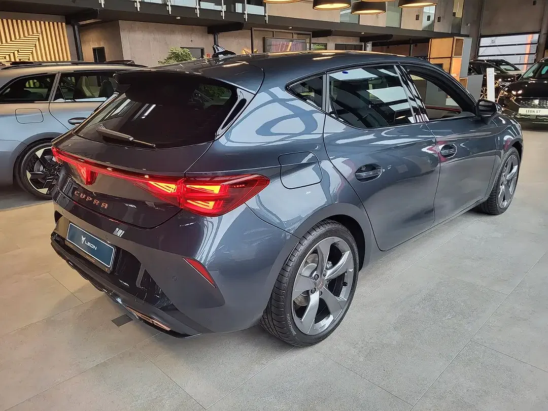 CUPRA Leon 1.5 PHEV DSG - Thumbnail 3