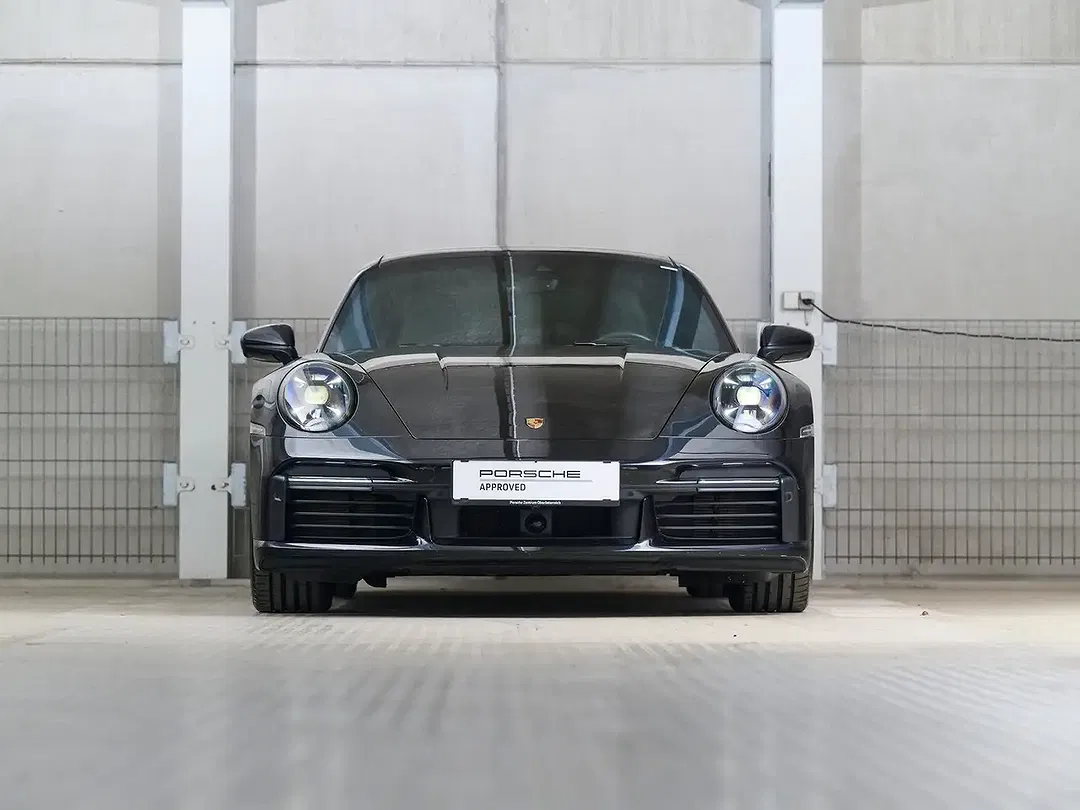 Porsche 911 Turbo S Coupe - Thumbnail 4