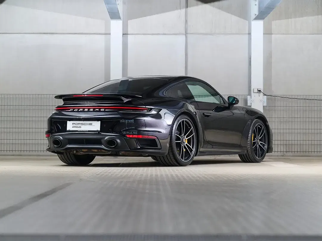 Porsche 911 Turbo S Coupe - Thumbnail 6
