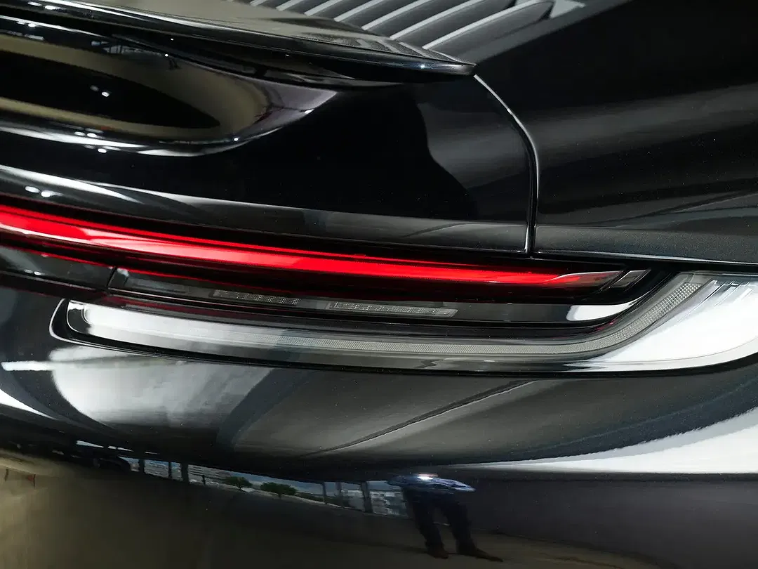 Porsche 911 Turbo S Coupe - Thumbnail 8