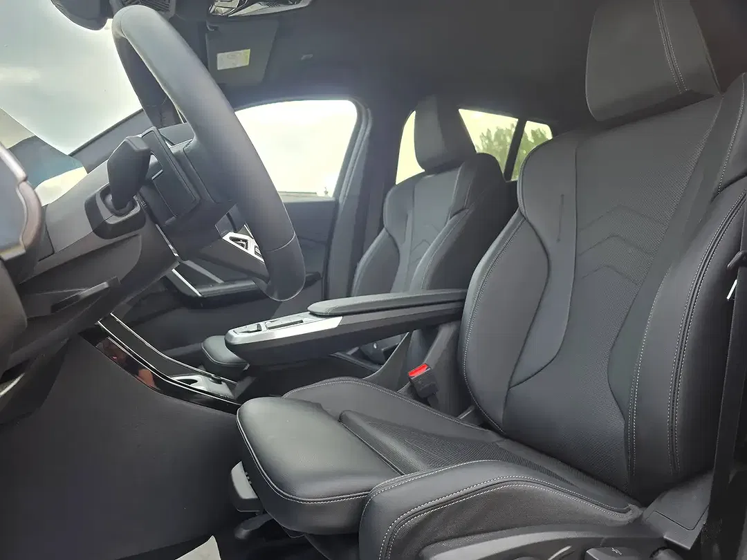 BMW iX2 eDrive M Sport - Thumbnail 7