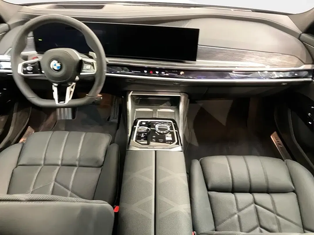 BMW 740 M Sport Pro - Thumbnail 11