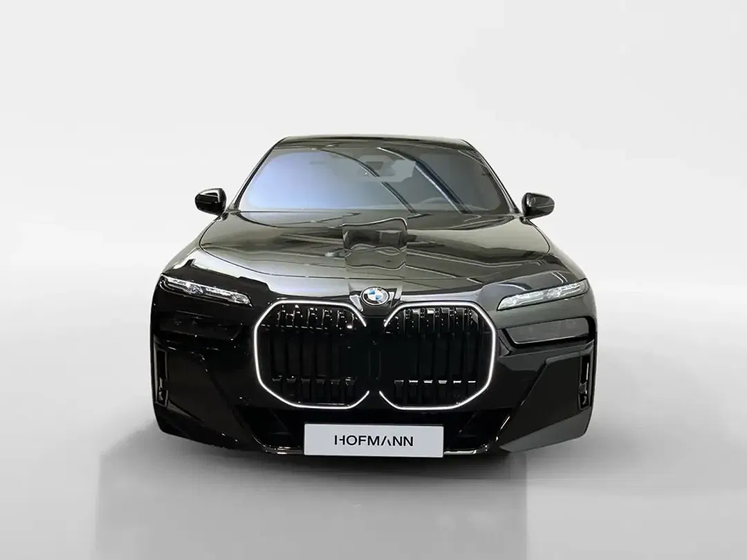 BMW 740 M Sport Pro - Thumbnail 2