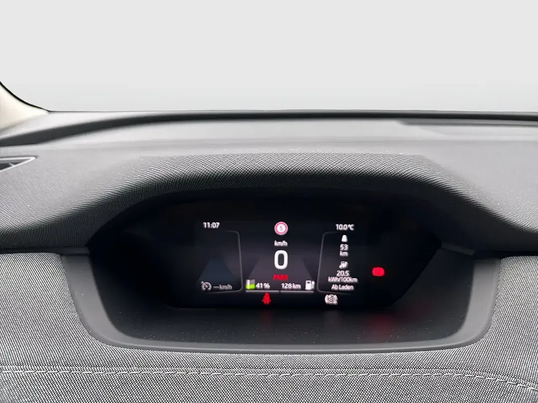 Skoda Enyaq 50 Loft - Thumbnail 10