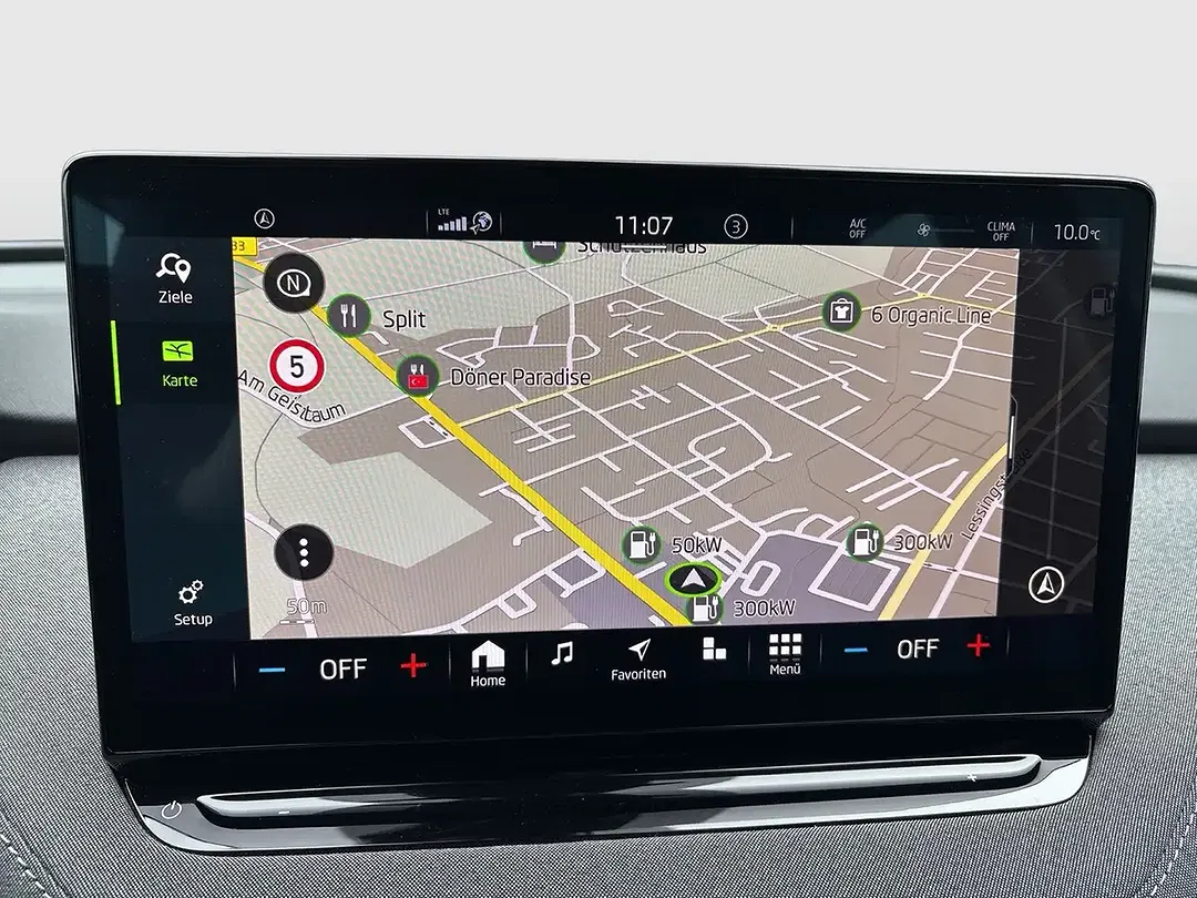 Skoda Enyaq 50 Loft - Thumbnail 12