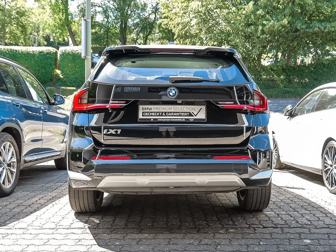 BMW iX1 eDrive xLine Plus - Thumbnail 11