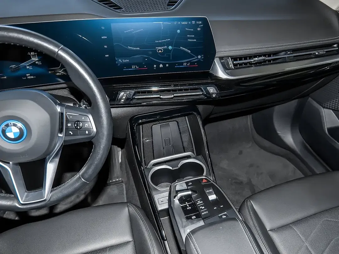 BMW iX1 eDrive xLine Plus - Thumbnail 15
