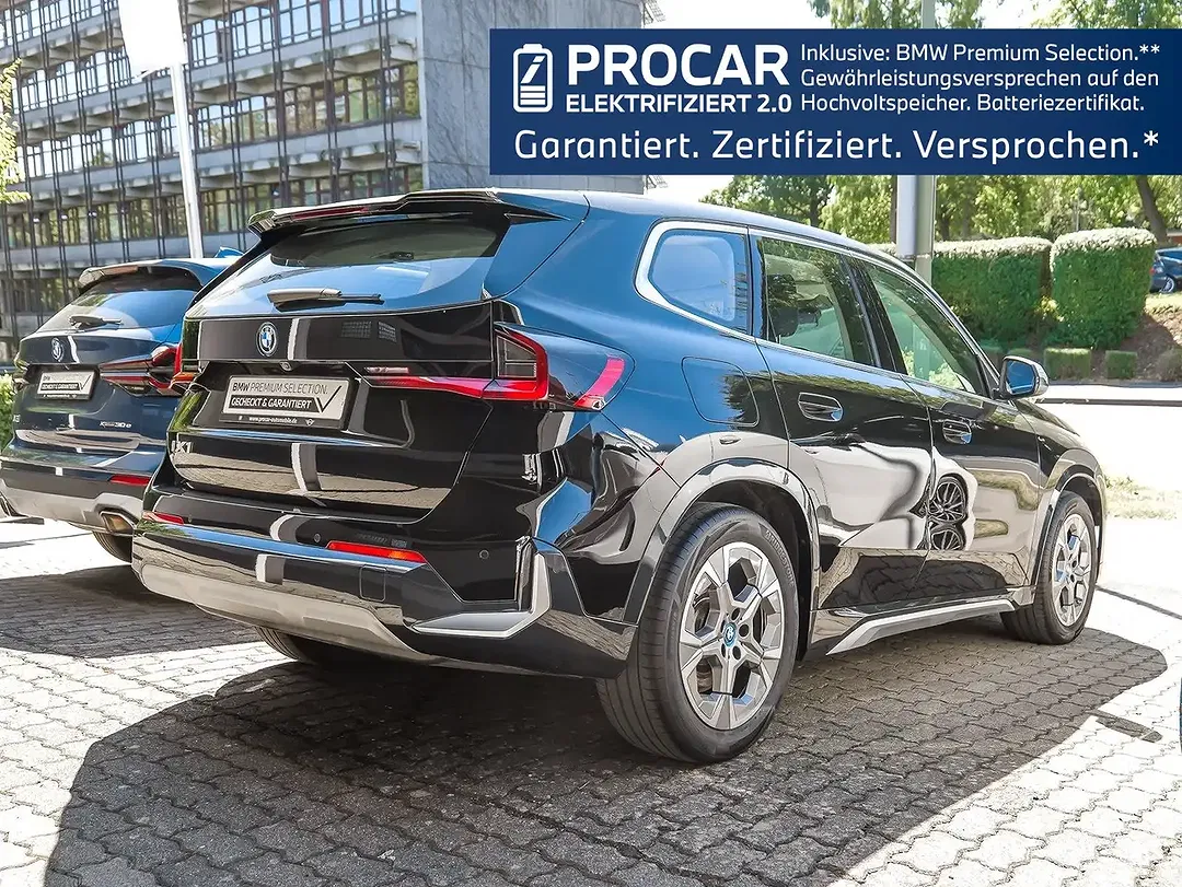 BMW iX1 eDrive xLine Plus - Thumbnail 2