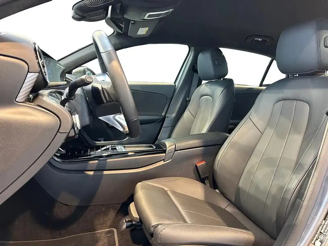 Mercedes-Benz A 200 MBUX Progressive - Thumbnail 8