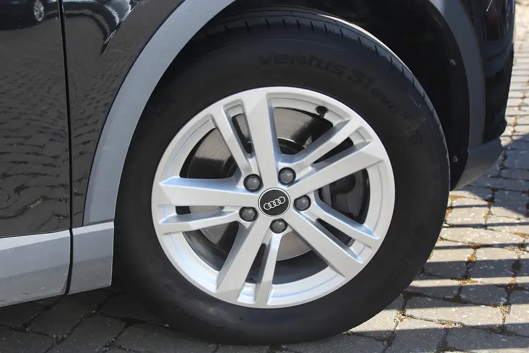 Audi Q3 45 TFSI e PHEV S tronic - Thumbnail 3