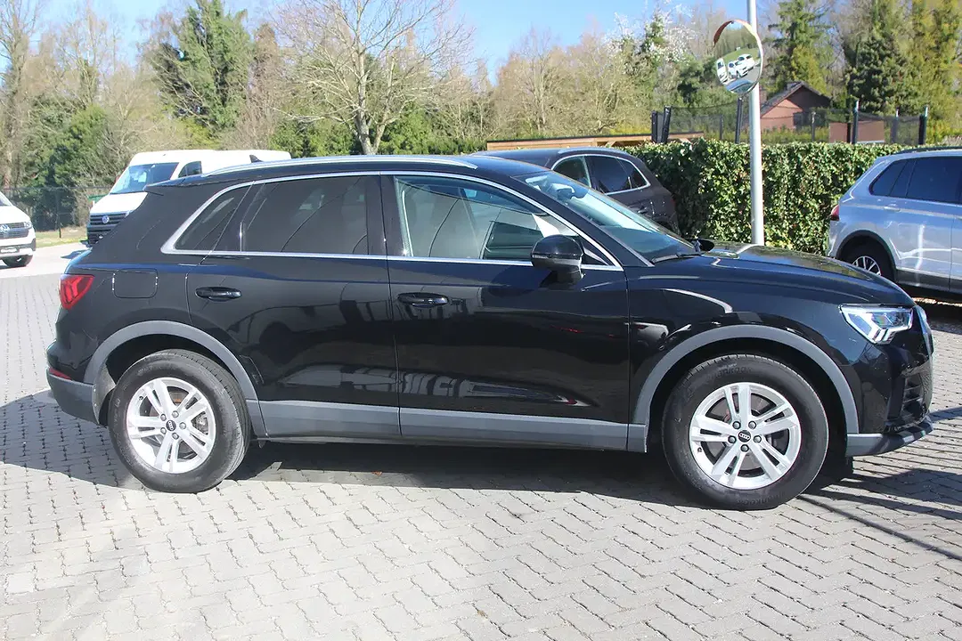 Audi Q3 45 TFSI e PHEV S tronic - Thumbnail 4
