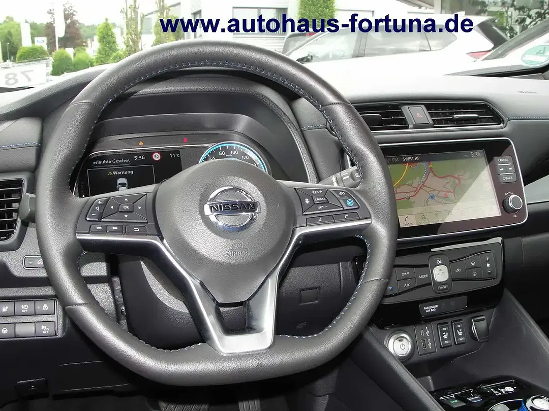Nissan Leaf N-Connecta - Thumbnail 11