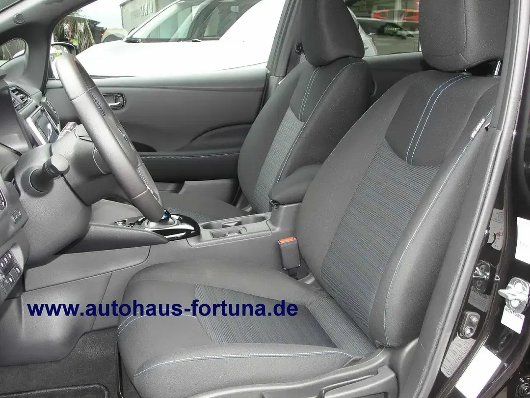 Nissan Leaf N-Connecta - Thumbnail 9