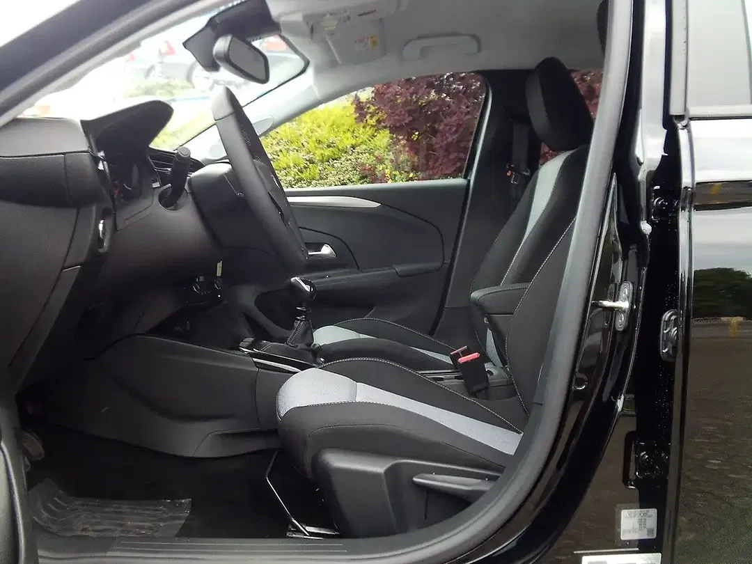 Opel Corsa 1.2 Edition - Thumbnail 10
