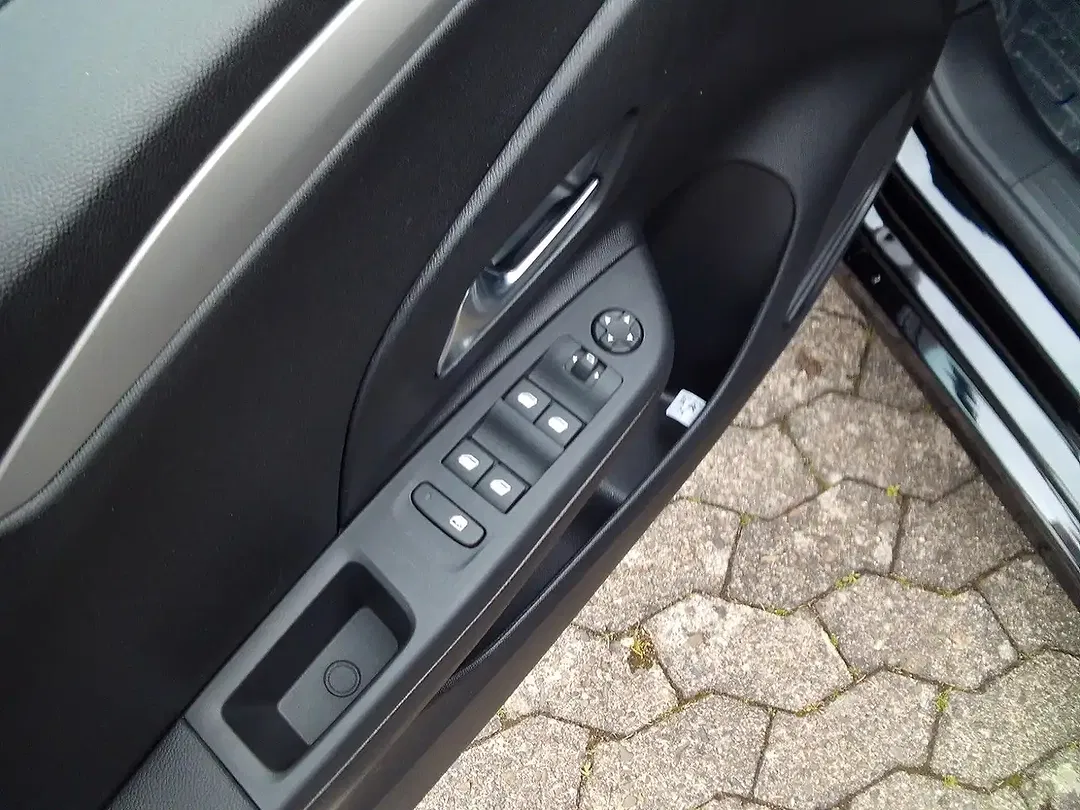 Opel Corsa 1.2 Edition - Thumbnail 11