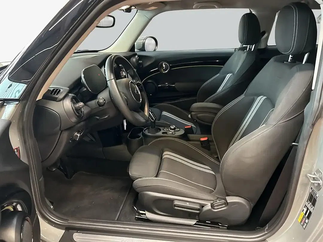MINI Cooper SE Essential Trim - Thumbnail 9