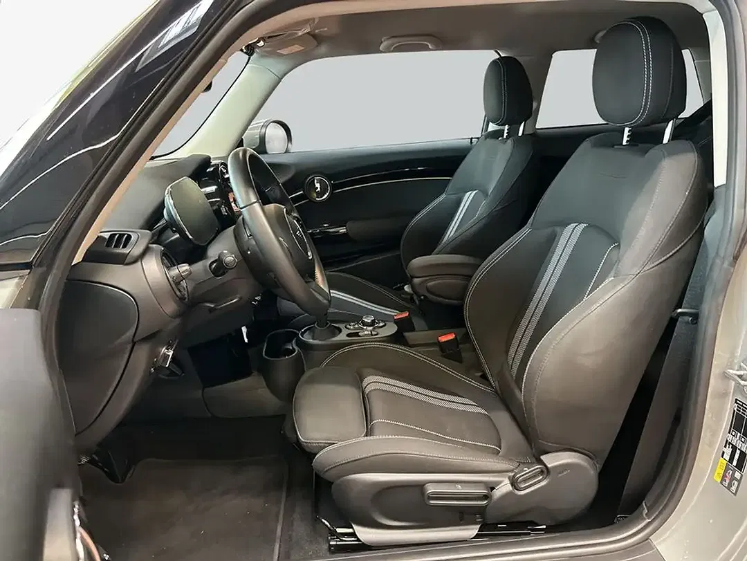 MINI Cooper SE Essential Trim - Thumbnail 10