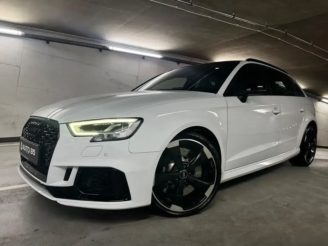 Audi RS3 Sportback - foto 1