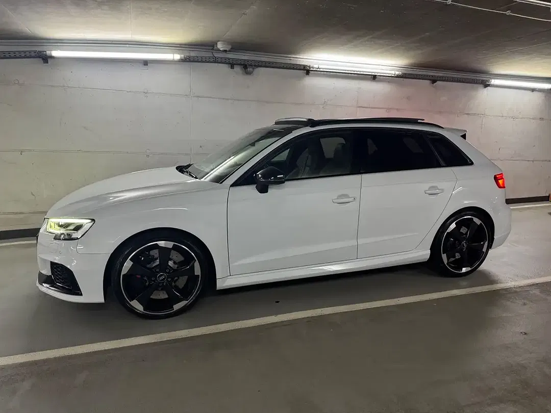 Audi RS3 Sportback - foto 2