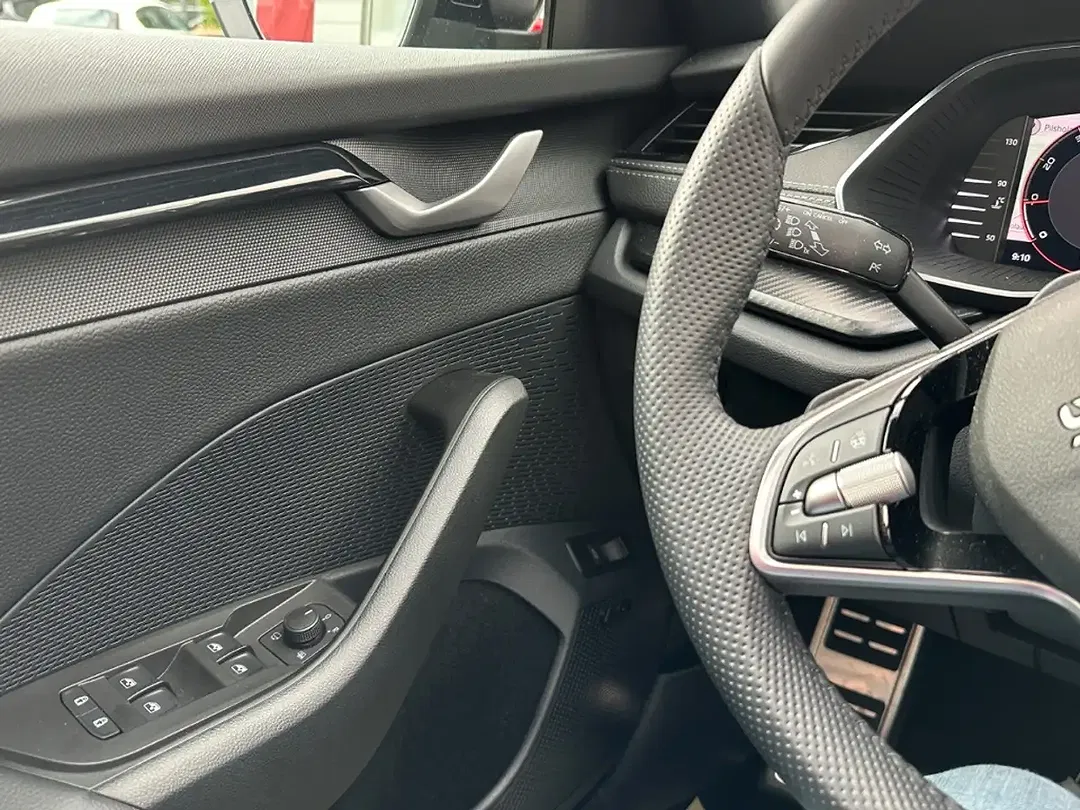 Skoda Octavia 1.5 TSI Combi - Thumbnail 6