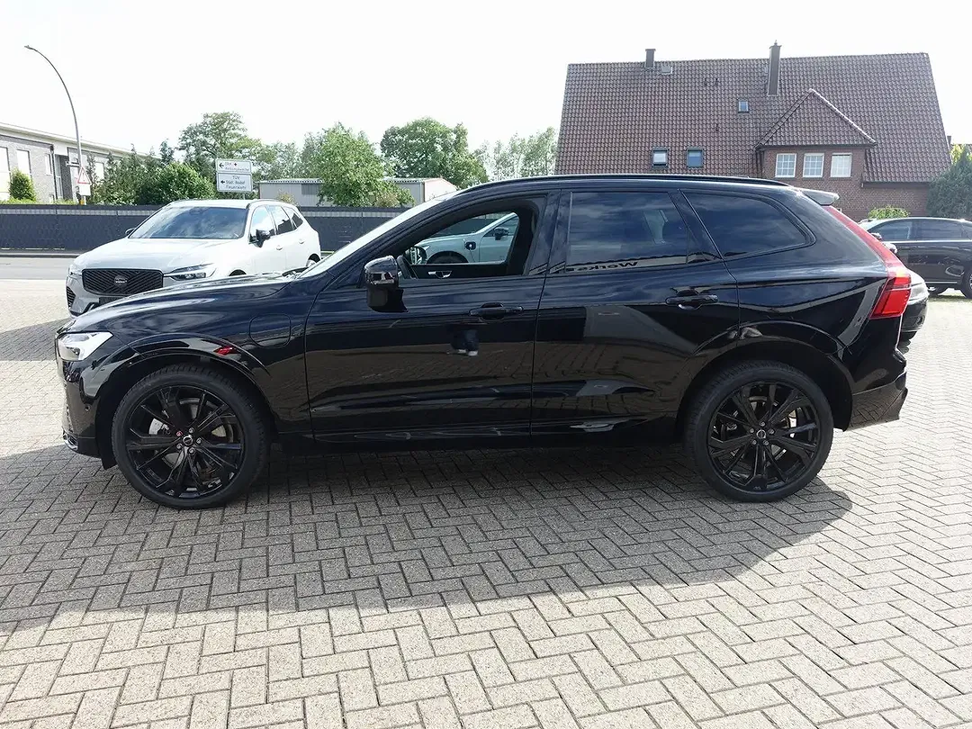 Volvo XC60 T8 AWD Edition Plus - Thumbnail 5
