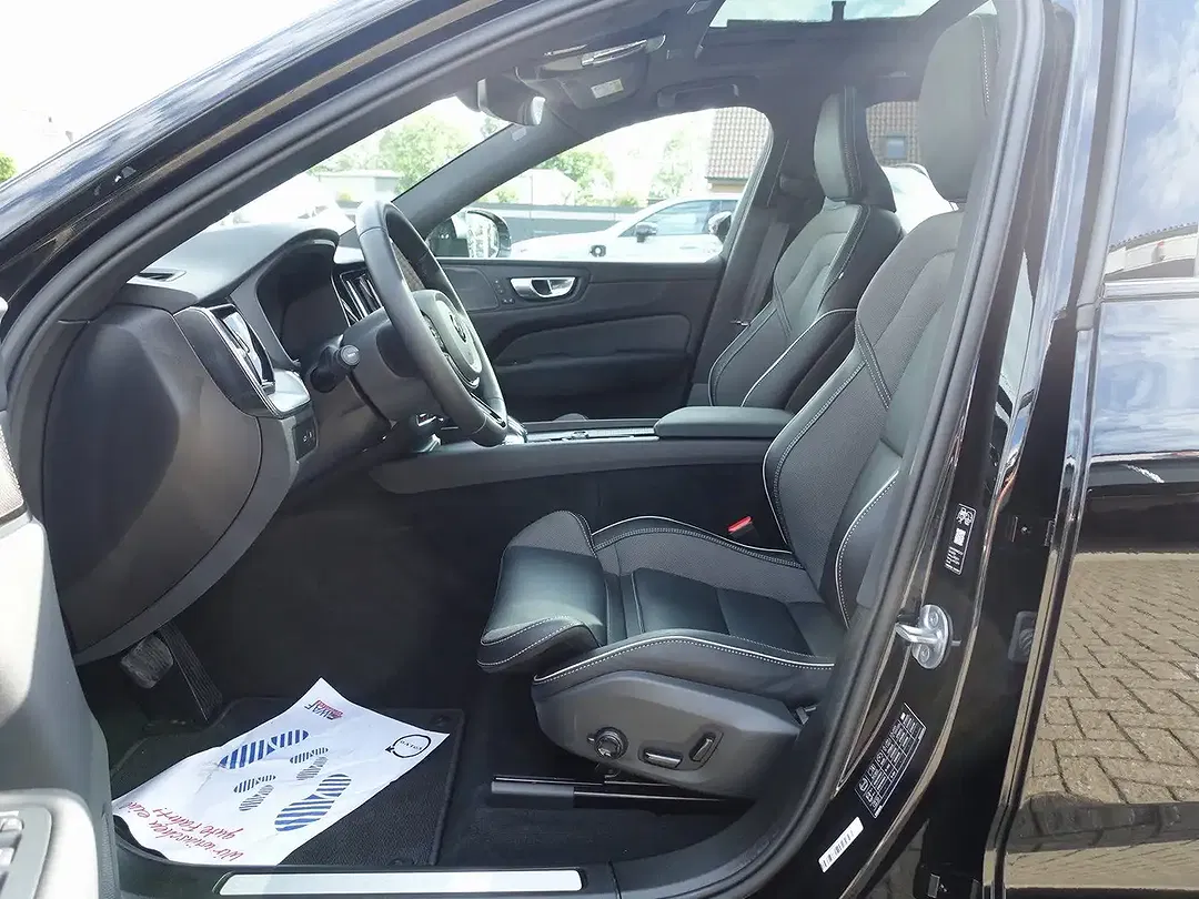 Volvo XC60 T8 AWD Edition Plus - Thumbnail 7