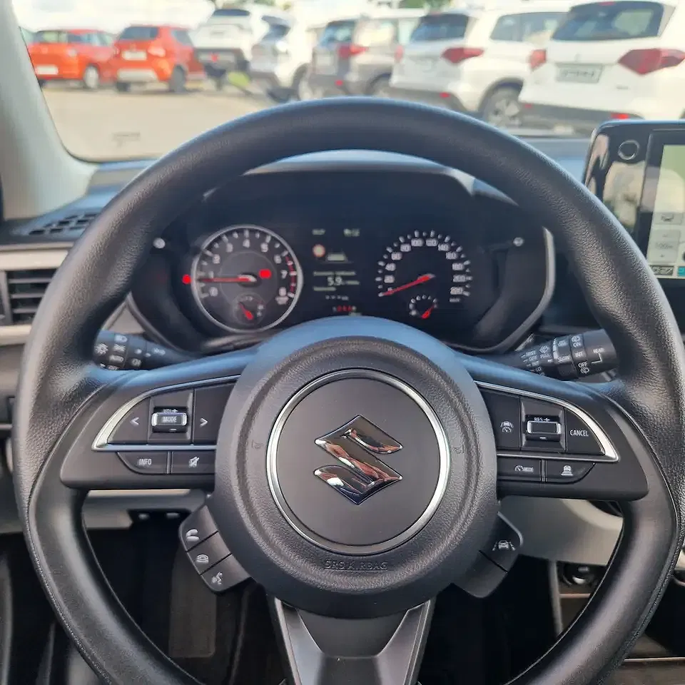 Suzuki Swift Hybrid 1.2 Club - Thumbnail 14