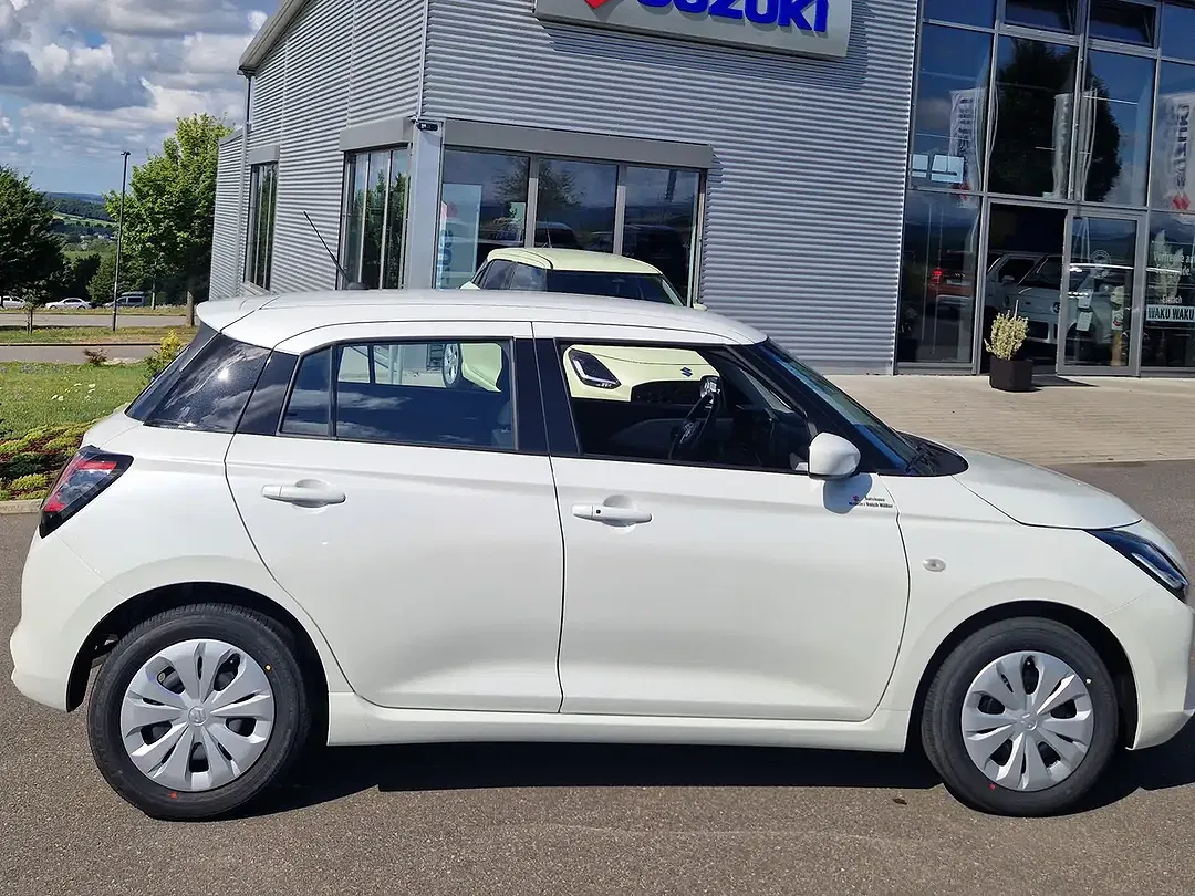 Suzuki Swift Hybrid 1.2 Club - Thumbnail 7