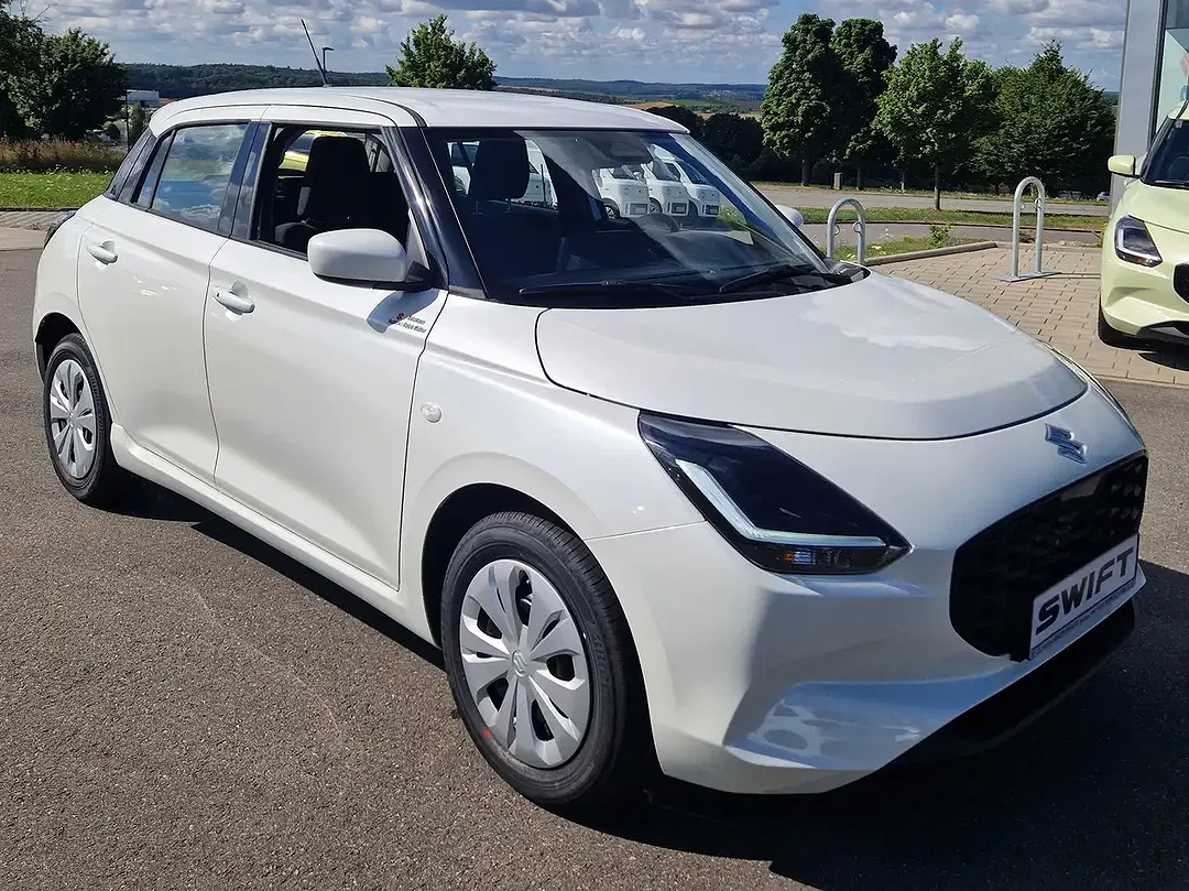 Suzuki Swift Hybrid 1.2 Club - Thumbnail 8