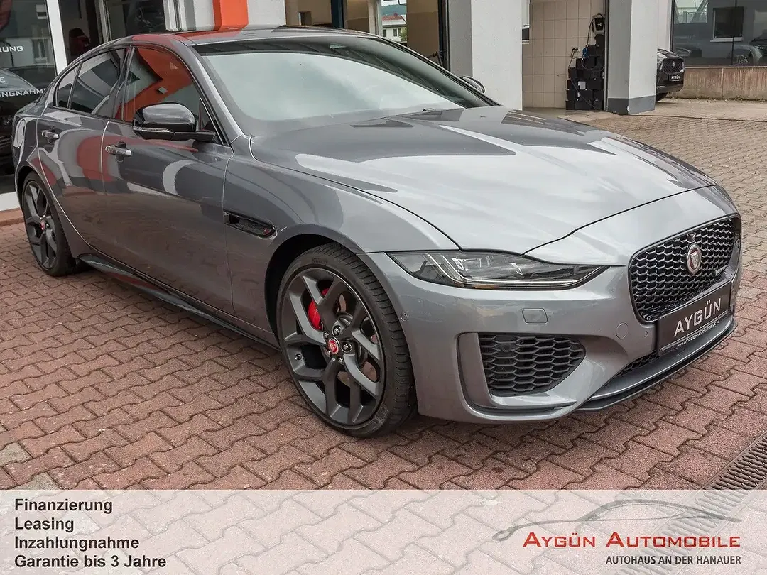 Jaguar XE P300 4x4 R-Dynamic Black - Thumbnail 10