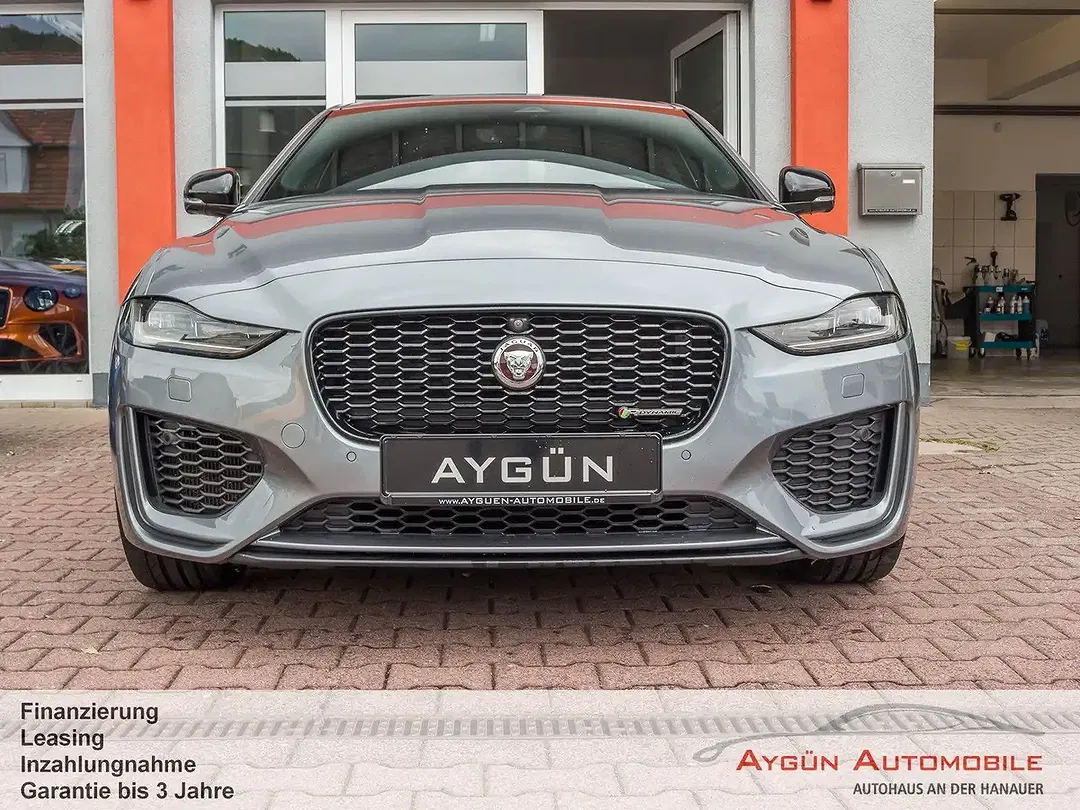 Jaguar XE P300 4x4 R-Dynamic Black - Thumbnail 8