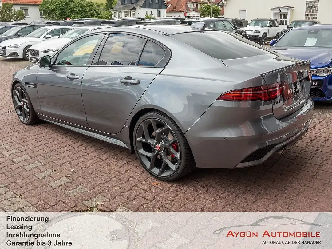 Jaguar XE P300 4x4 R-Dynamic Black - Thumbnail 9