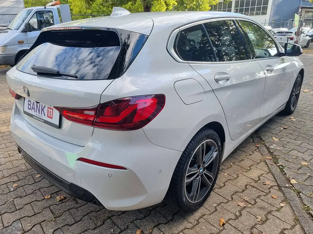 BMW 118 Sport Line - Thumbnail 3