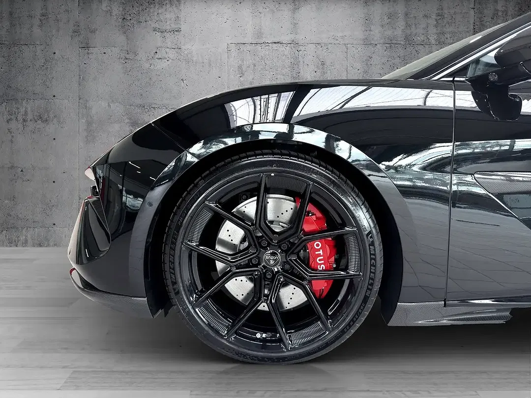 Lotus Emeya 600 Sport SE - foto 11