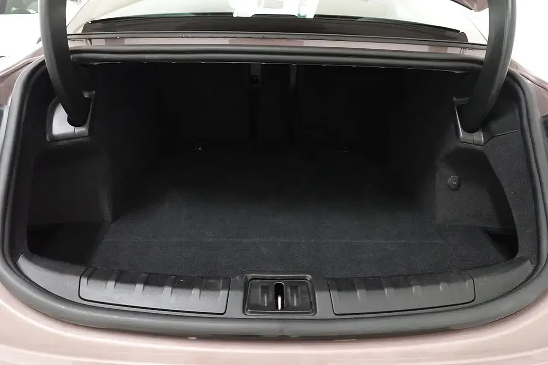 Porsche Taycan Sport Chrono - Thumbnail 8