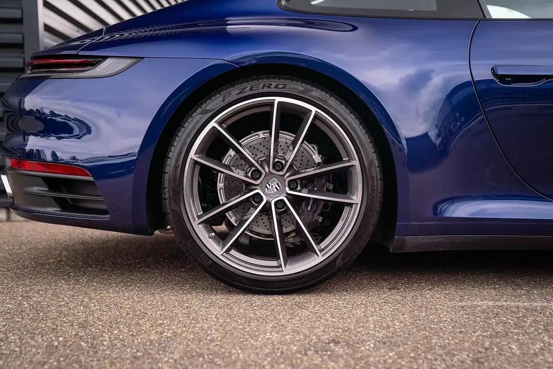 Porsche 992 PDK Carrera - Thumbnail 5