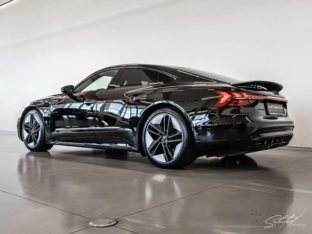 Audi e-tron GT quattro - Thumbnail 10