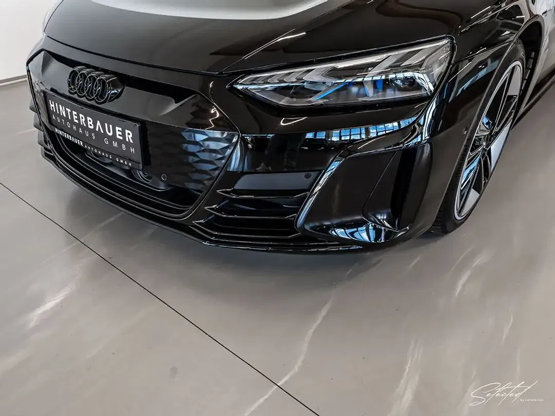 Audi e-tron GT quattro - Thumbnail 12
