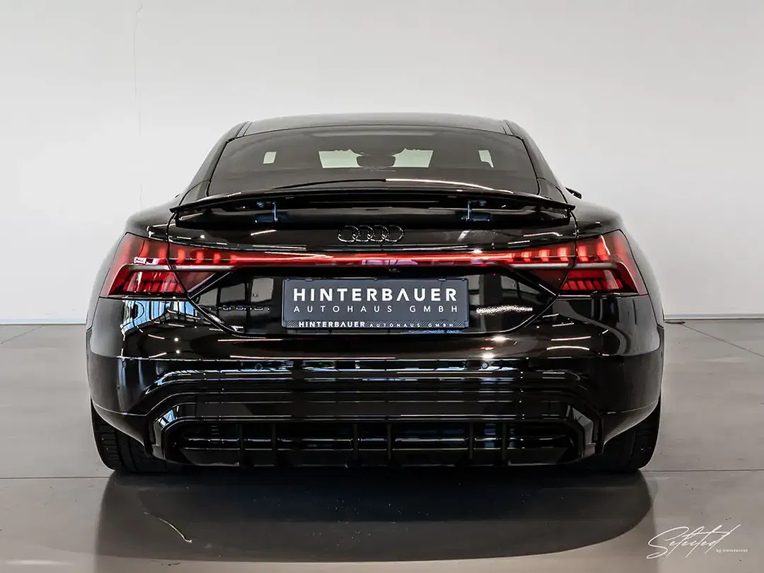 Audi e-tron GT quattro - Thumbnail 17