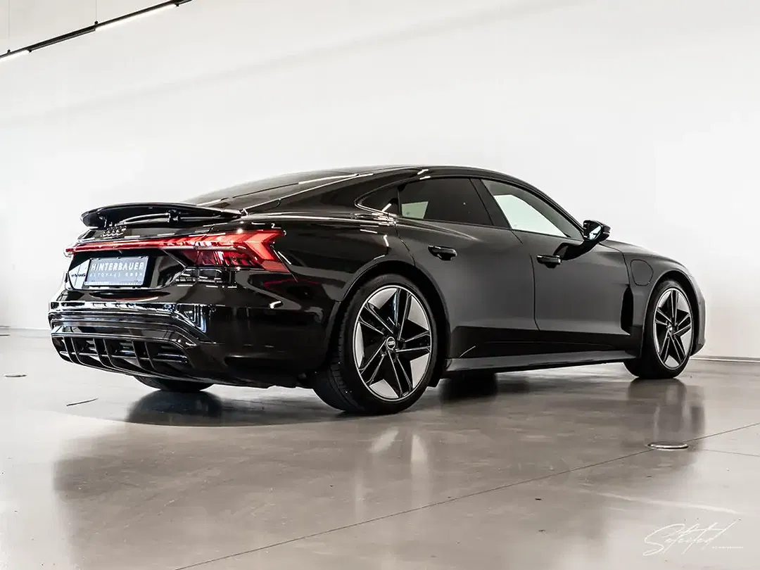 Audi e-tron GT quattro - Thumbnail 19